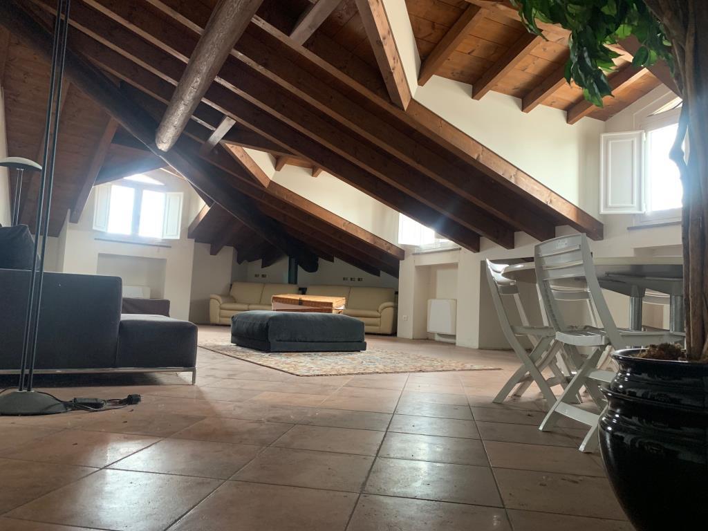  lodi vendita quart:  studio lingiardi servzi immobiliari srl