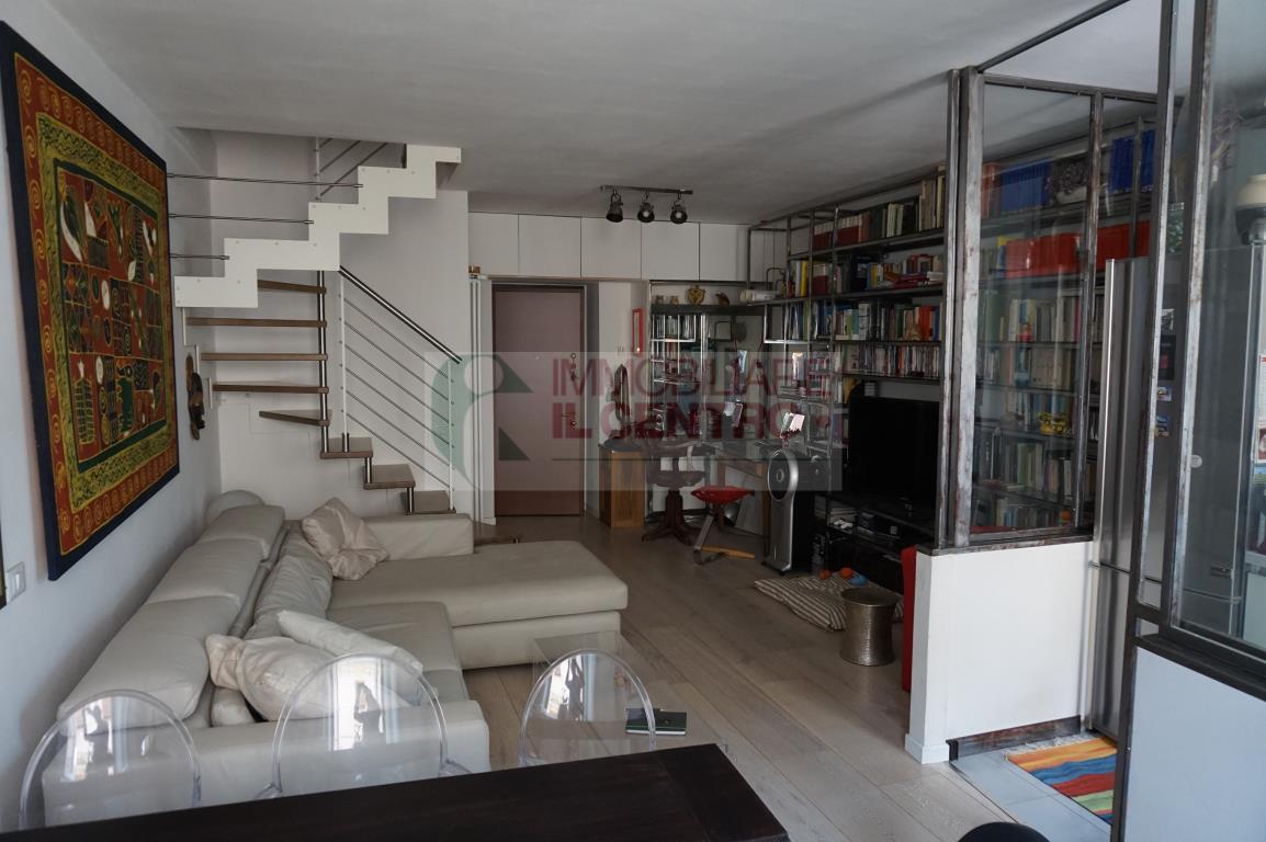  sarzana vendita quart:  il centro immobiliare snc di stefano santi