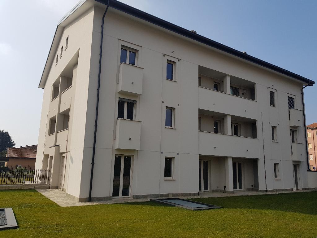 Appartamento SULBIATE vendita   via don pietro mandelli Immobiliare Brianza Sas