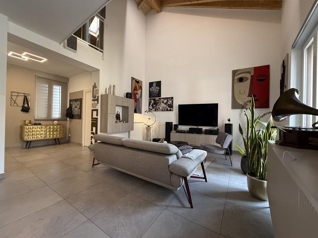 Foto - Loft / Open Space In Vendita Vittuone (mi)