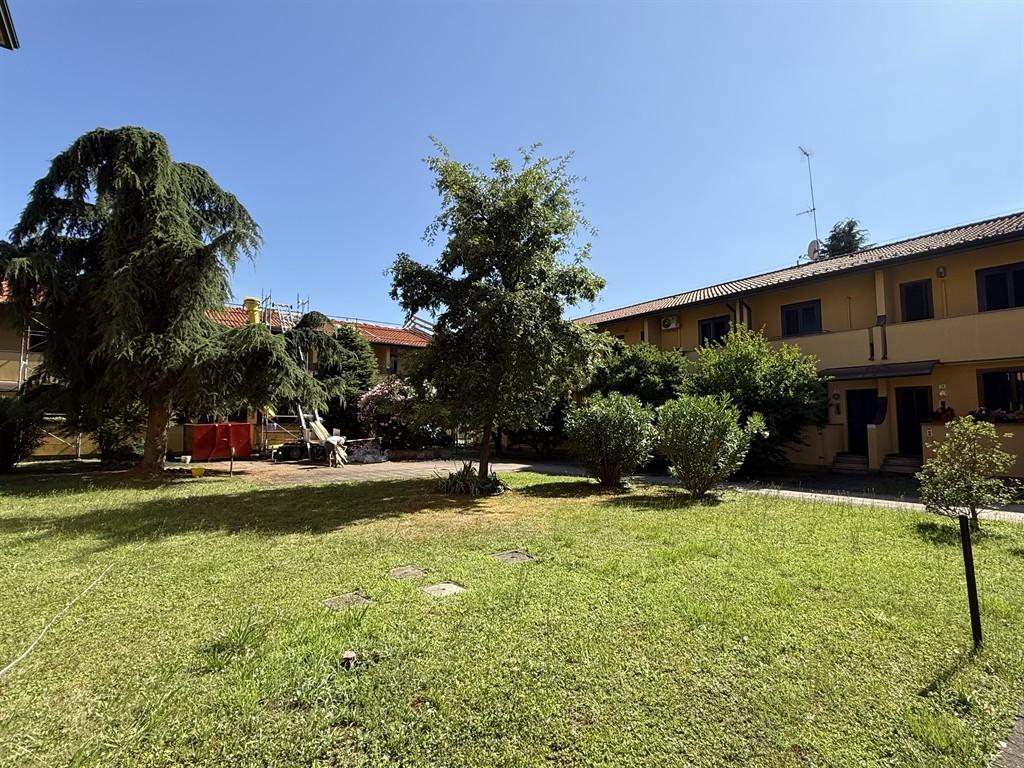 Foto - Appartamento In Vendita Vittuone (mi)