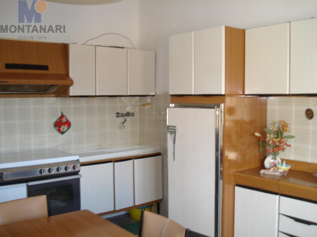 Appartamento FOLIGNO vendita   viale ancona Montanari Immobiliare