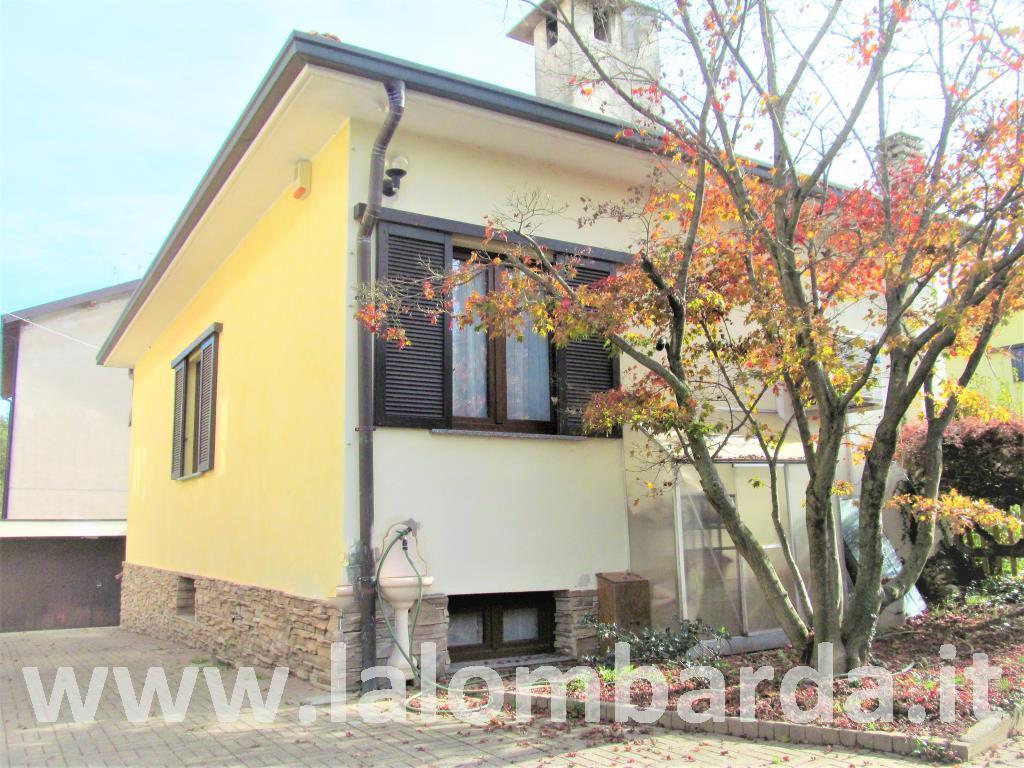 Villa TRADATE vendita   Via Madonna delle Vigne LA LOMBARDA TECNO IMMOBILIARE SRL