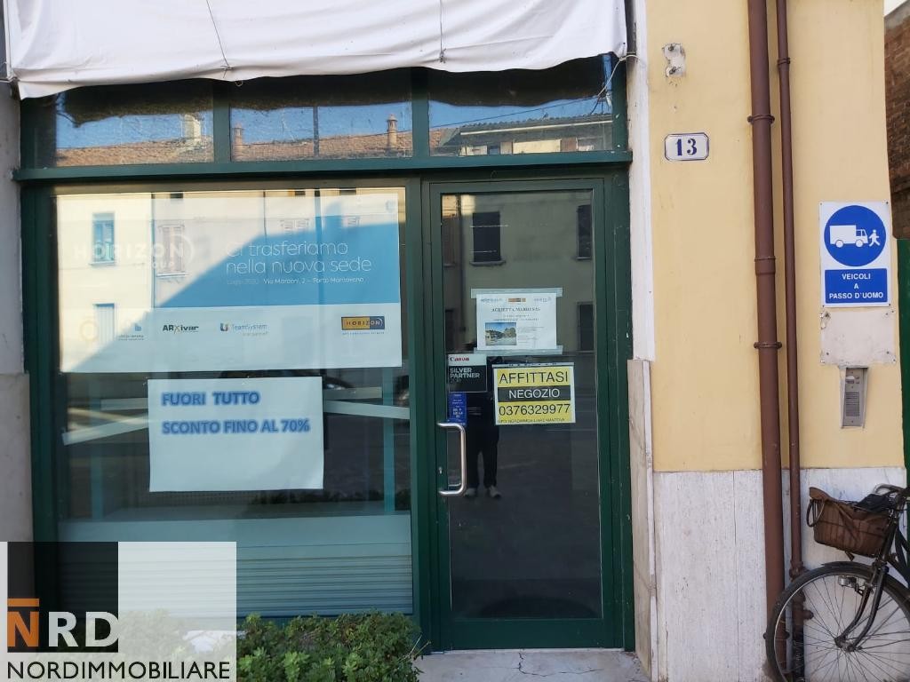 Negozio - Loc.Com. MANTOVA affitto   via Verona Nordimmobiliare Mantova Sas