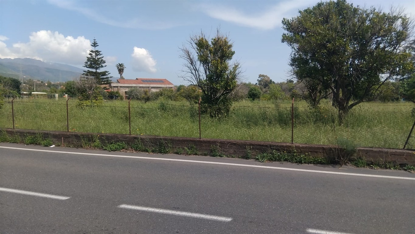 Terreno in Vendita