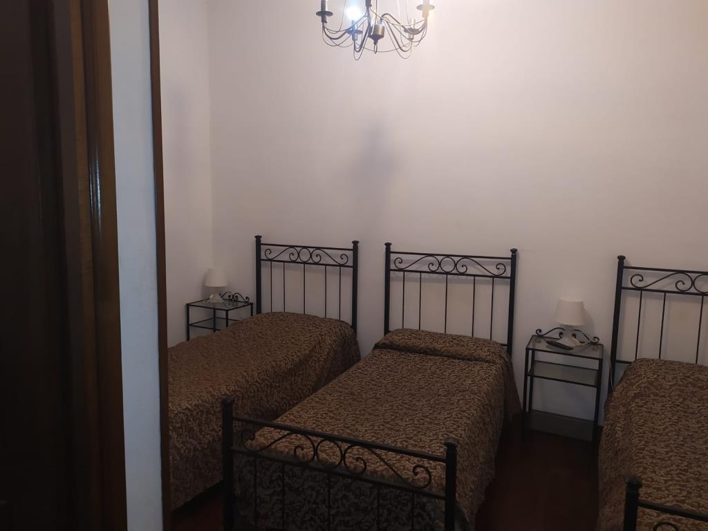 Appartamento ROMA vendita   VIA CASTRO PRETORIO LA DOMUS SRL