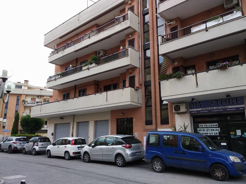  italia vendita quart:  la domus srl