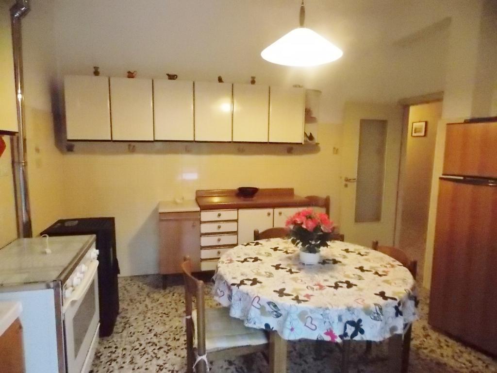 Affittasi ampio e luminoso appartamento a Grottammare (AP)