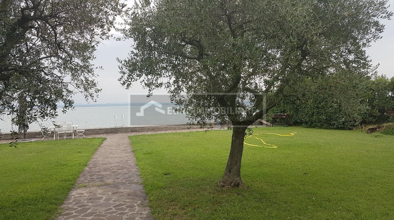  sirmione vendita quart:  euroimmobiliare srl