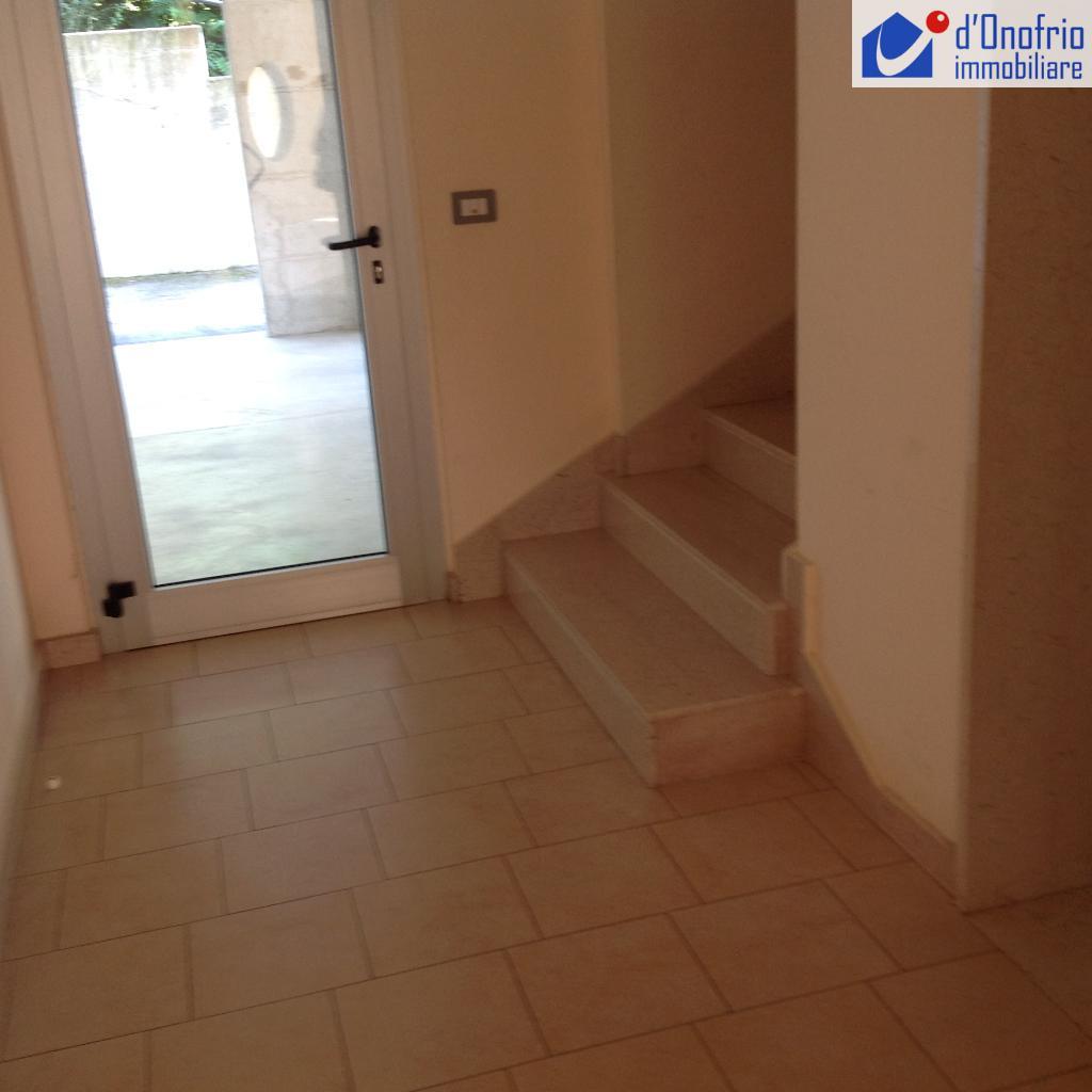 Appartamento VINCHIATURO vendita   VIA GALILEI GALILEO STUDIO IMMOBILIARE  d