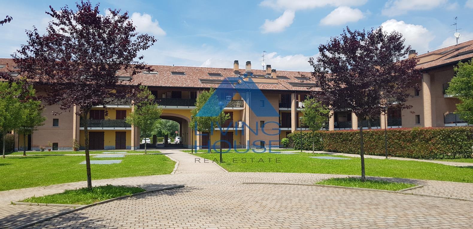  san giuliano milanese vendita quart:  living house srl