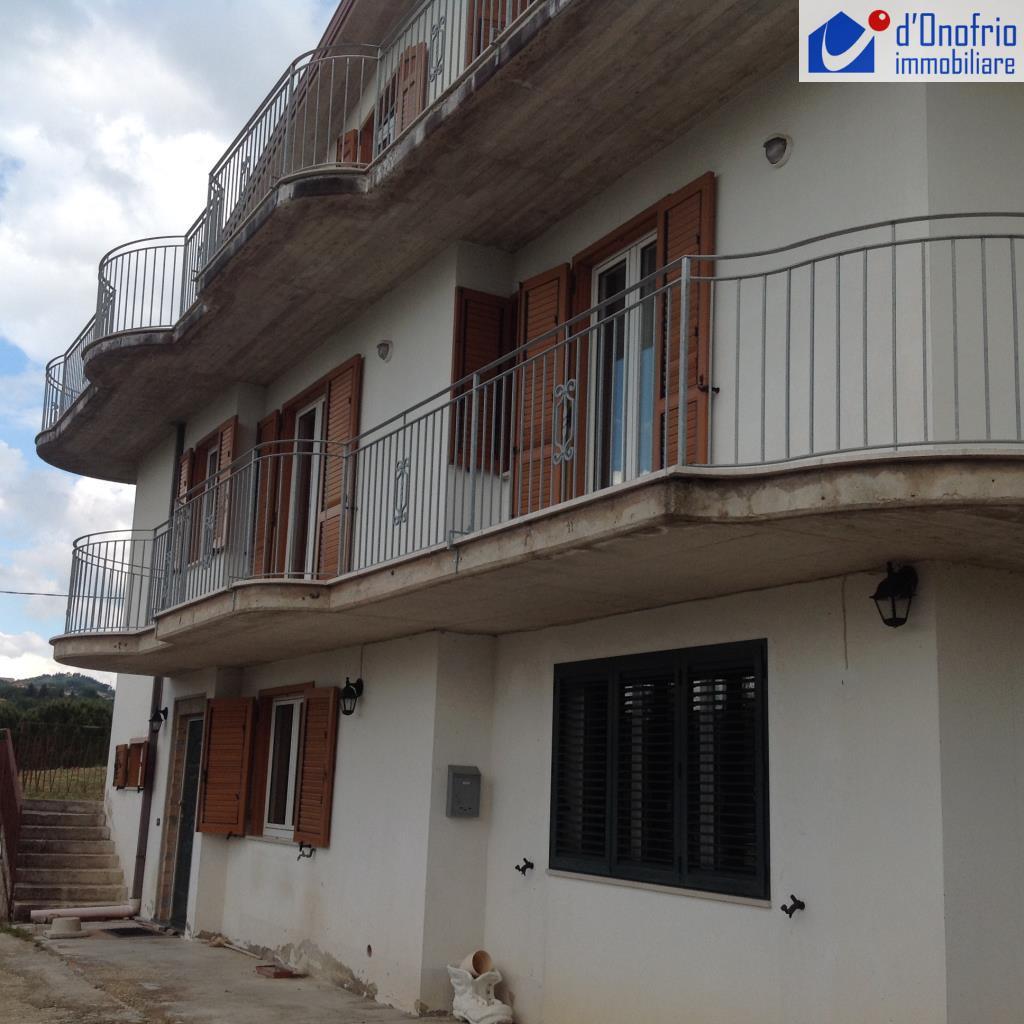 Villa CAMPODIPIETRA vendita   CONTRADA SELVA STUDIO IMMOBILIARE  d