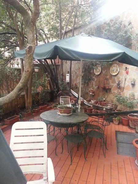 Vendesi ampio e prestigioso appartamento in zona Parioli a Roma