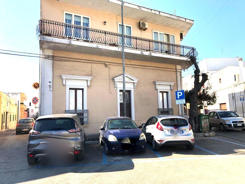  taviano vendita quart:  prestige immobiliare srls