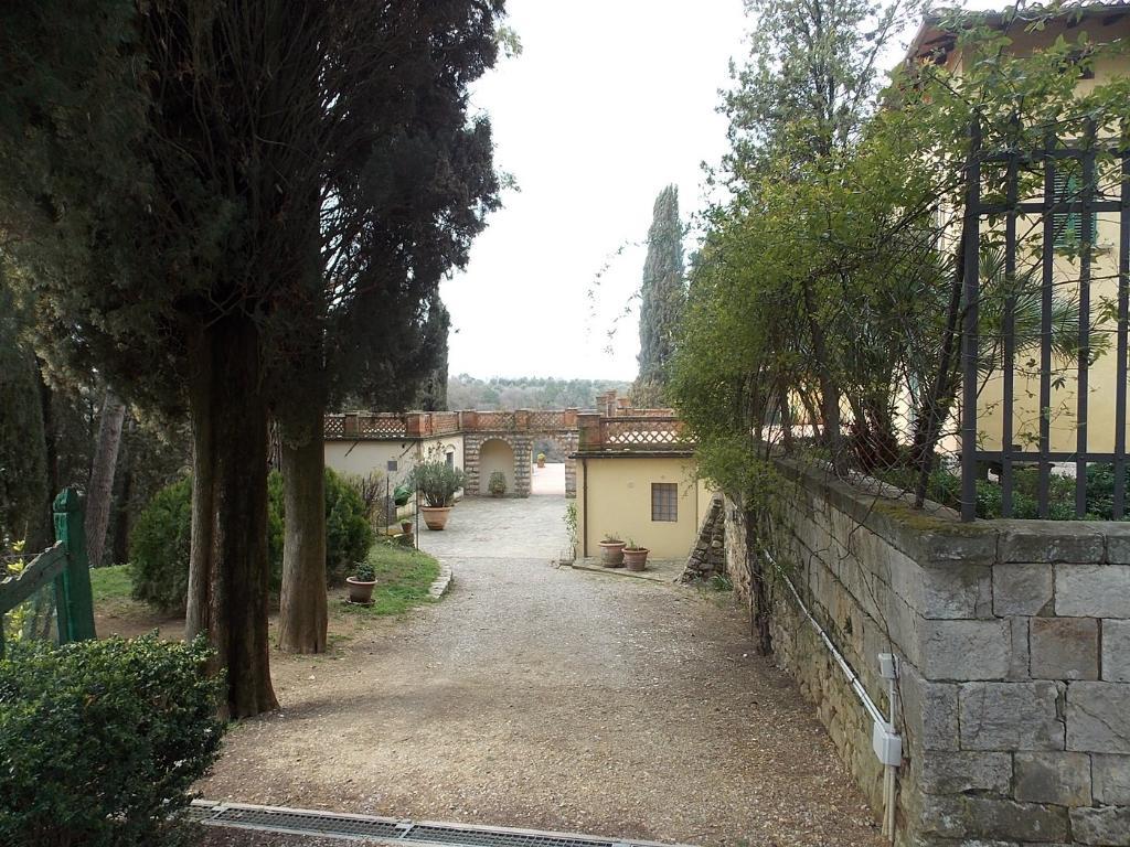 Vendesi elegante villa a San Casciano in Val di Pesa (FI)