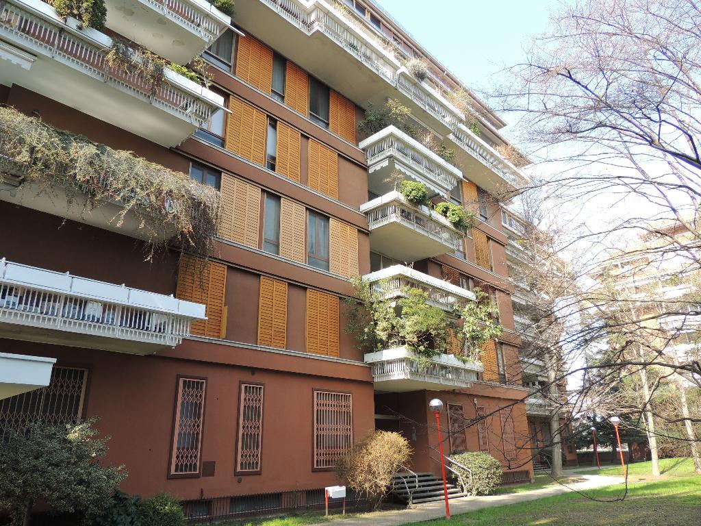 Vendesi ampio e luminoso appartamento a Segrate (MI)