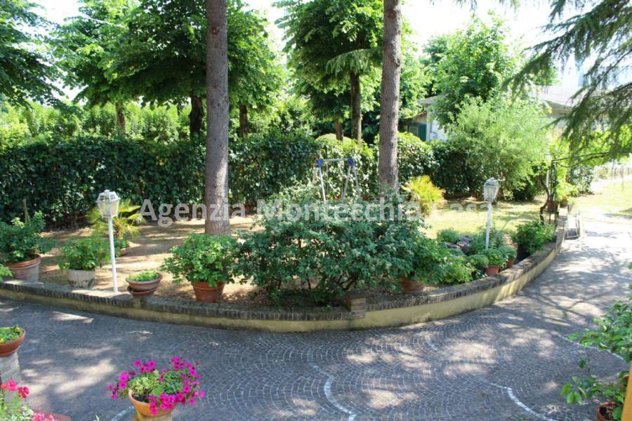 Villa PESARO vendita    Agenzia Montecchio Casa