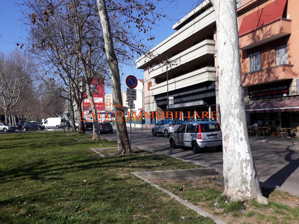 Ufficio - Loc.Com. MILANO affitto   VIALE MARCHE FALCO IMMOBILIARE SRL