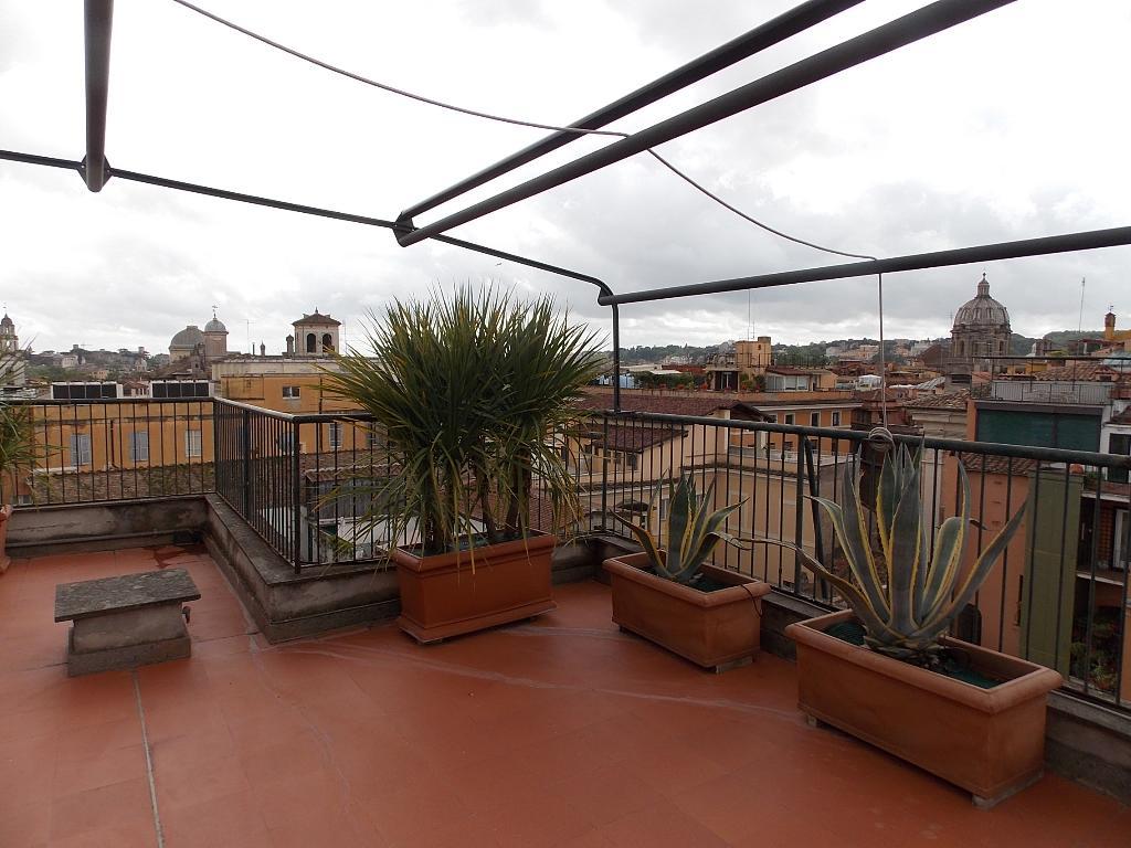 Affittasi Attico/Loft nel centro storico di Roma