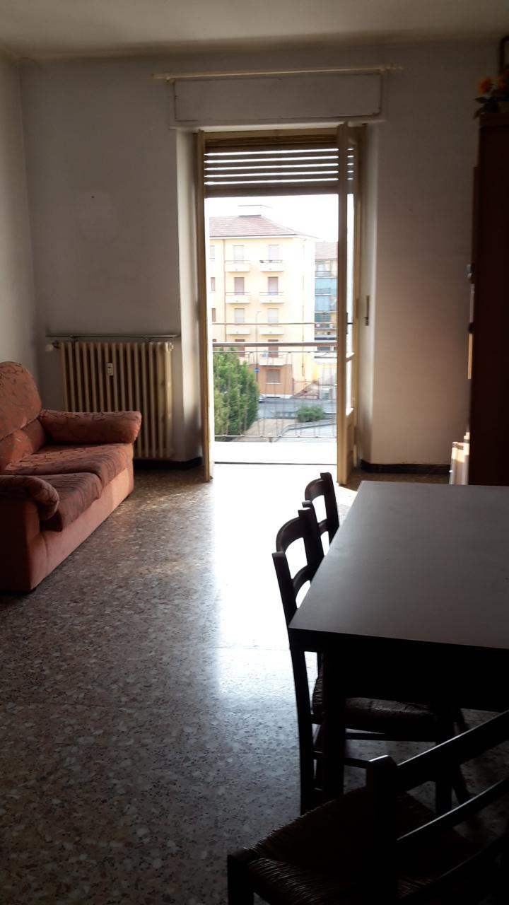  asti vendita quart:  tuttocase agenzia immobiliare