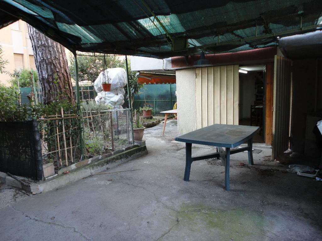  sarzana vendita quart:  il centro immobiliare snc di stefano santi