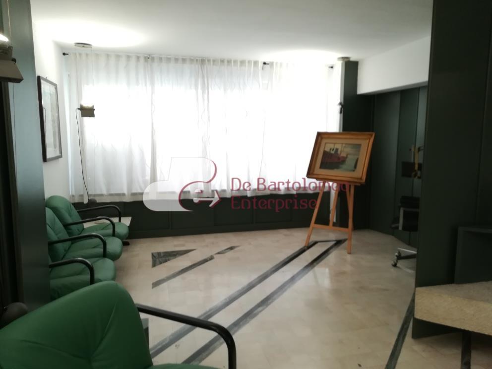 Ufficio - Loc.Com. BARI vendita  MURAT Via Abate Gimma DE BARTOLOMEO ENTERPRISE