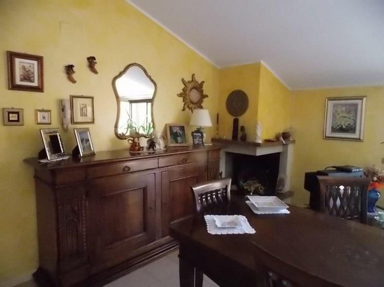 Vendesi attico a Villa Rosa di Martinsicuro (TE)
