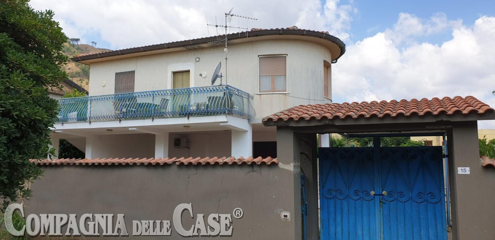  stalettì vendita quart:  compagnia delle case real estate  srls