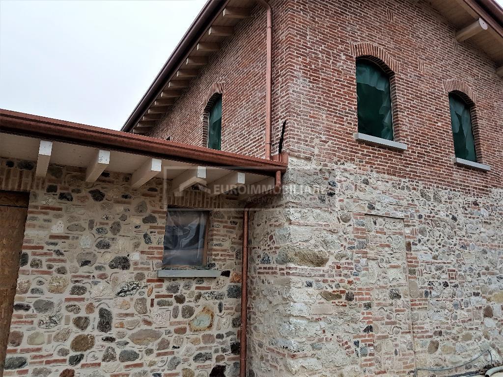 Rustico - Cascina DESENZANO DEL GARDA vendita    Euroimmobiliare Srl