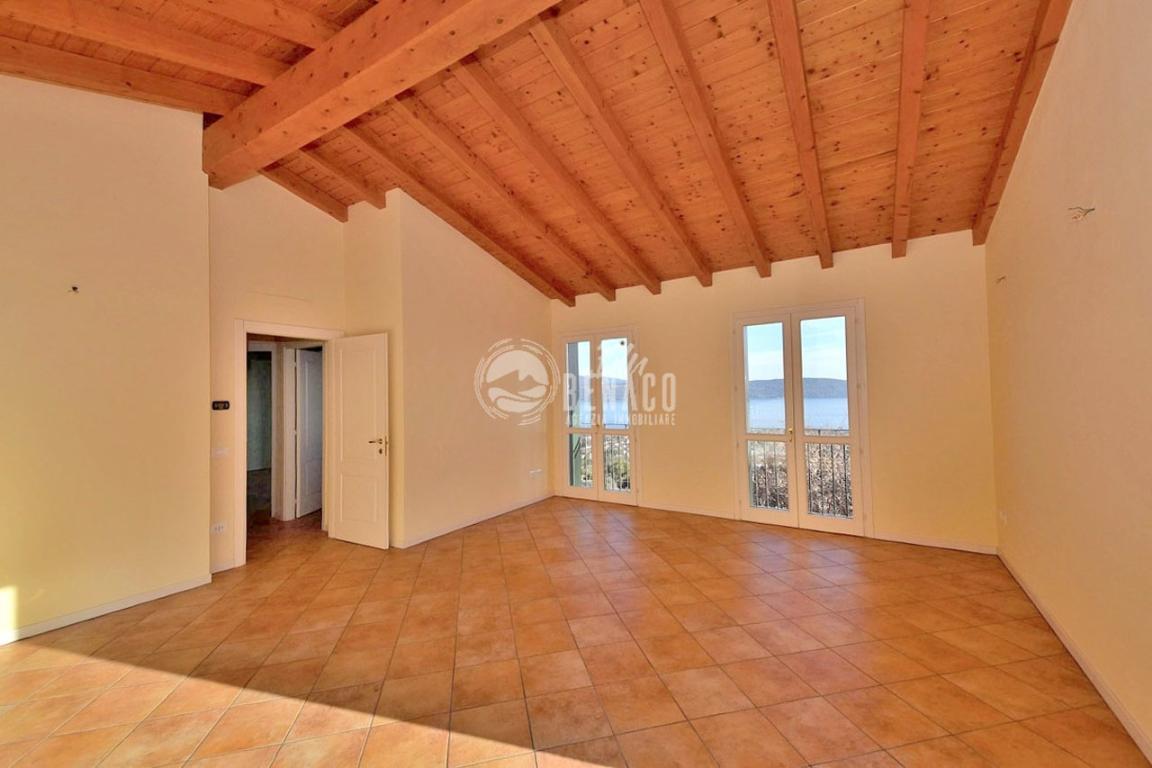 Appartamento TOSCOLANO-MADERNO vendita    Blu Benaco Agenzia Immobiliare