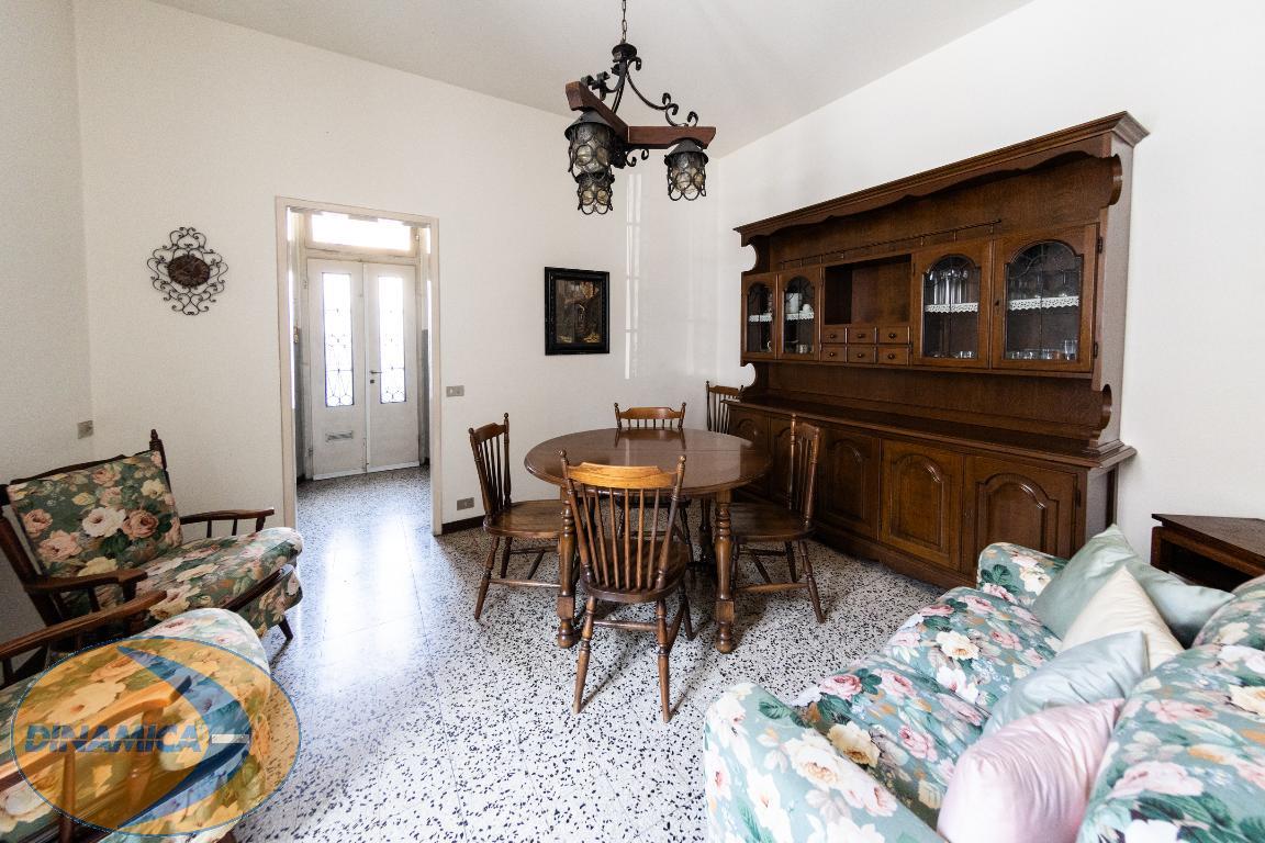 Appartamento CERNUSCO LOMBARDONE vendita   Via Spluga DINAMICA - PELLICORO TOMMASO  - R.E.A. 300605 LC