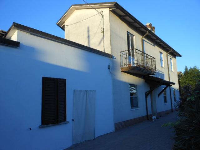  ravenna vendita quart: mandriole agenzia immobiliare romagna di melandri p. & c