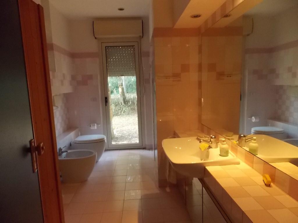 Vendesi prestigiosa villa a Monteprandone (AP)
