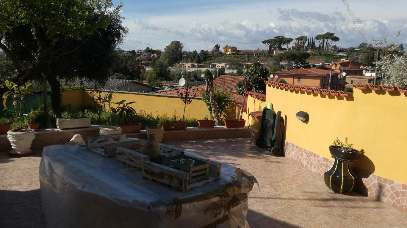 Appartamento ROMA vendita    LA DOMUS SRL