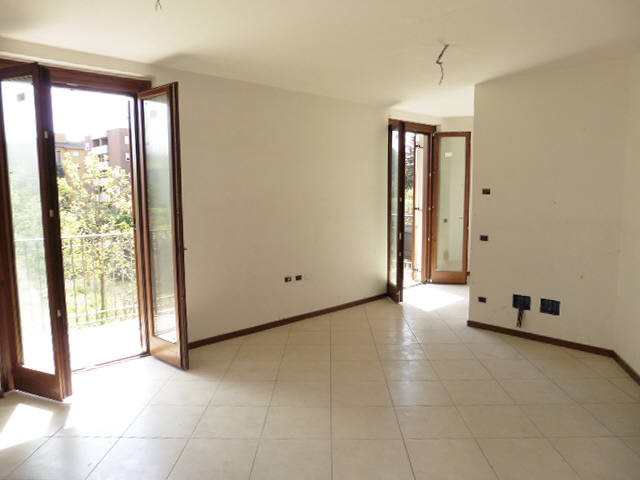 Appartamento BOVISIO-MASCIAGO vendita   Via Bonaparte air servizi immobiliari