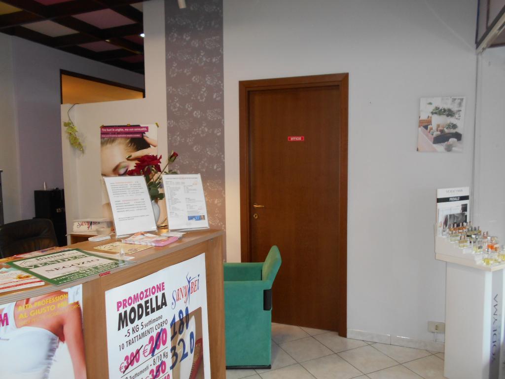 Negozio - Loc.Com. TORINO vendita  MIRAFIORI SUD  BIMAR SAS DI ROSSI IVANO & C.