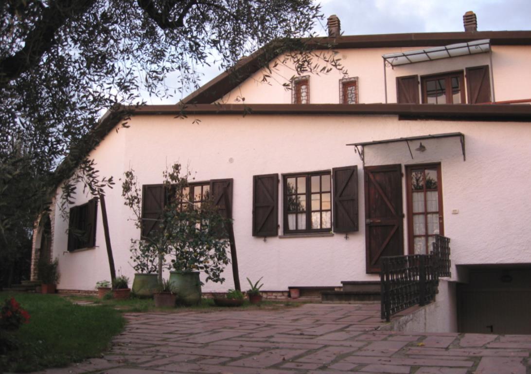  ortonovo vendita quart:  il centro immobiliare snc di stefano santi