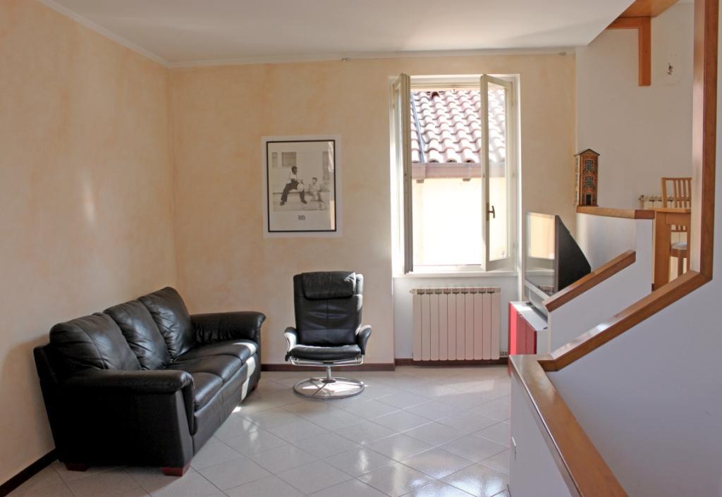 Appartamento MANDELLO DEL LARIO affitto   Via XII febbraio Lisolago Servizi Immobiliari