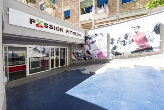 Negozio - Loc.Com. ROMA vendita  TUSCOLANO (VI MUN.) Via Flavio Stilicone IMMOBILI DI PRESTIGIO SRL