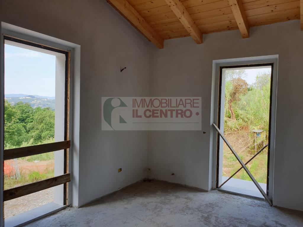  sarzana vendita quart:  il centro immobiliare snc di stefano santi