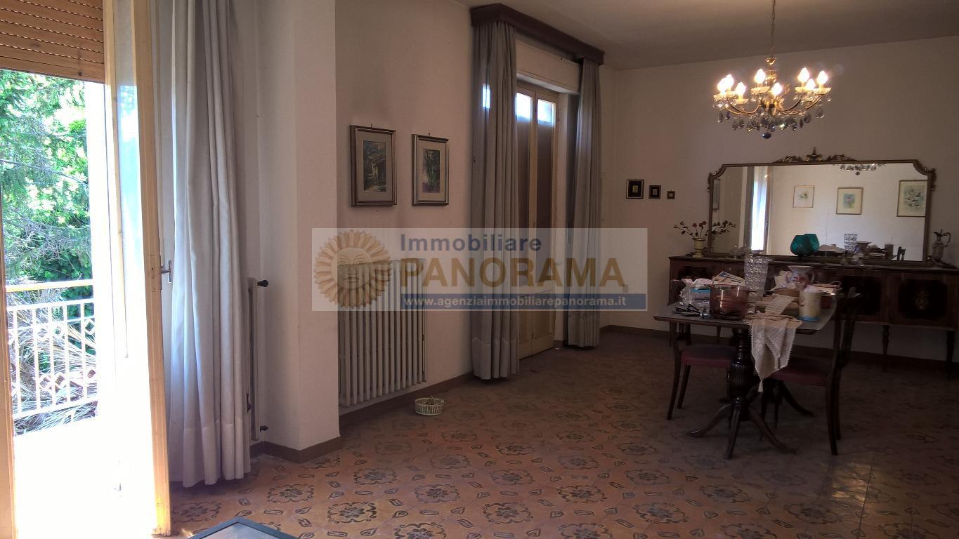 Villa Unifamiliare - Indipendente SAN BENEDETTO DEL TRONTO vendita   via Torino Agenzia Immobiliare Panorama