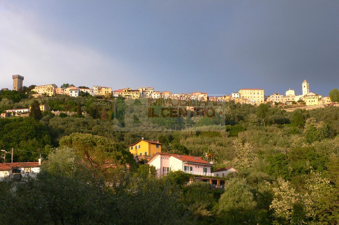 Villa Unifamiliare - Indipendente CASTELNUOVO MAGRA vendita    IL CENTRO IMMOBILIARE snc di Stefano Santi