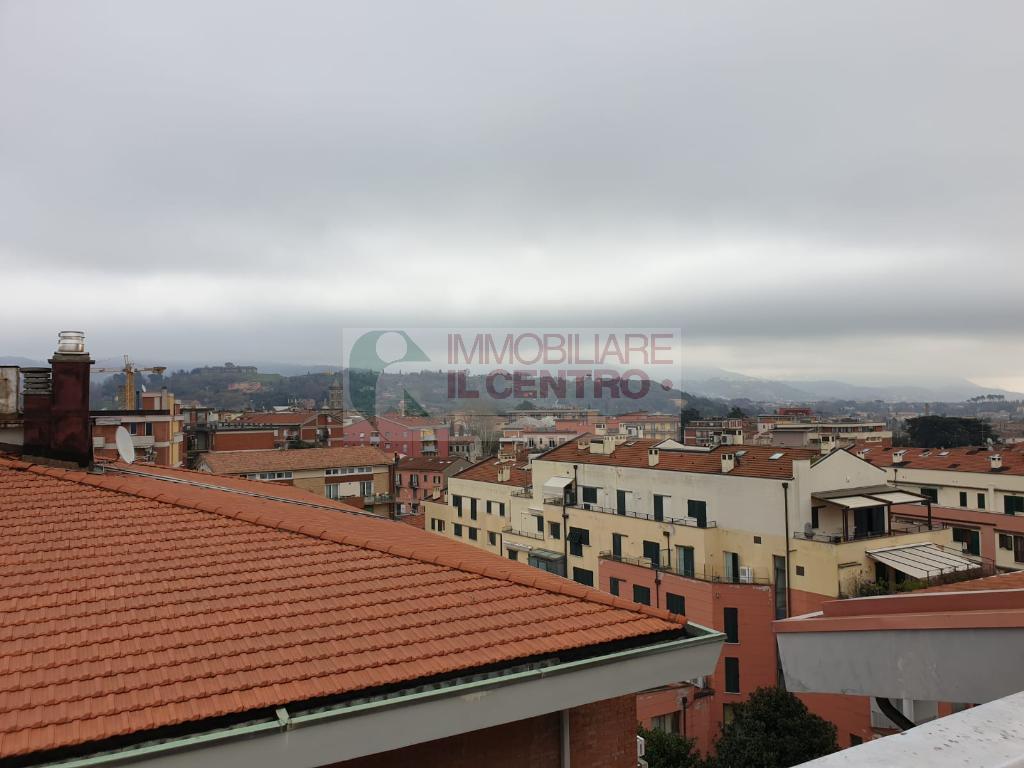  sarzana vendita quart:  il centro immobiliare snc di stefano santi