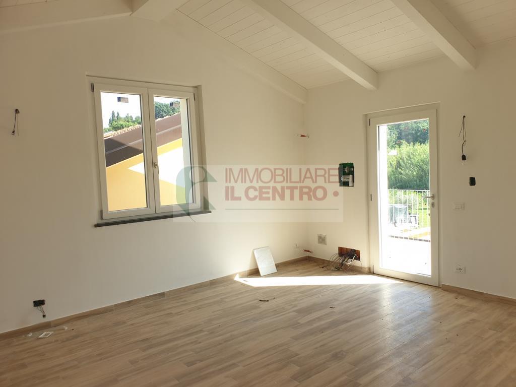 sarzana vendita quart:  il centro immobiliare snc di stefano santi