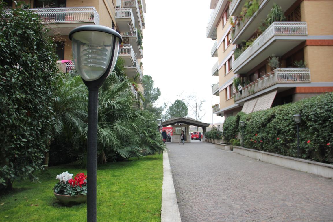Appartamento ROMA vendita  TALENTI Via Luigi Capuana IMMOBILI DI PRESTIGIO SRL
