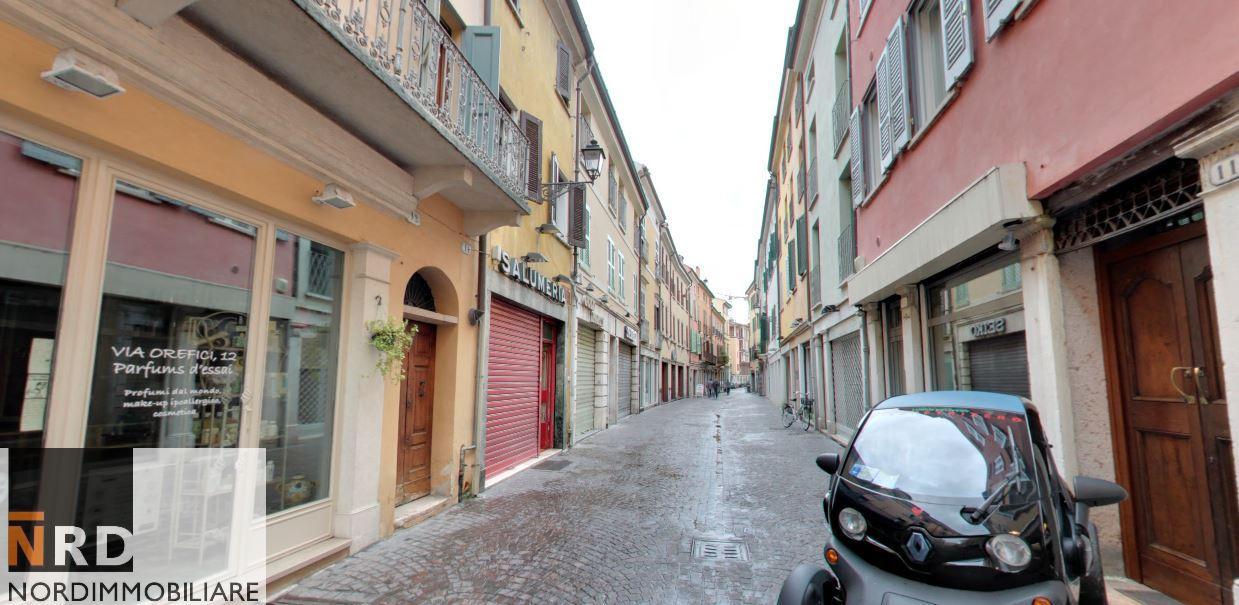 Negozio - Loc.Com. MANTOVA vendita   via Orefici Nordimmobiliare Mantova Sas
