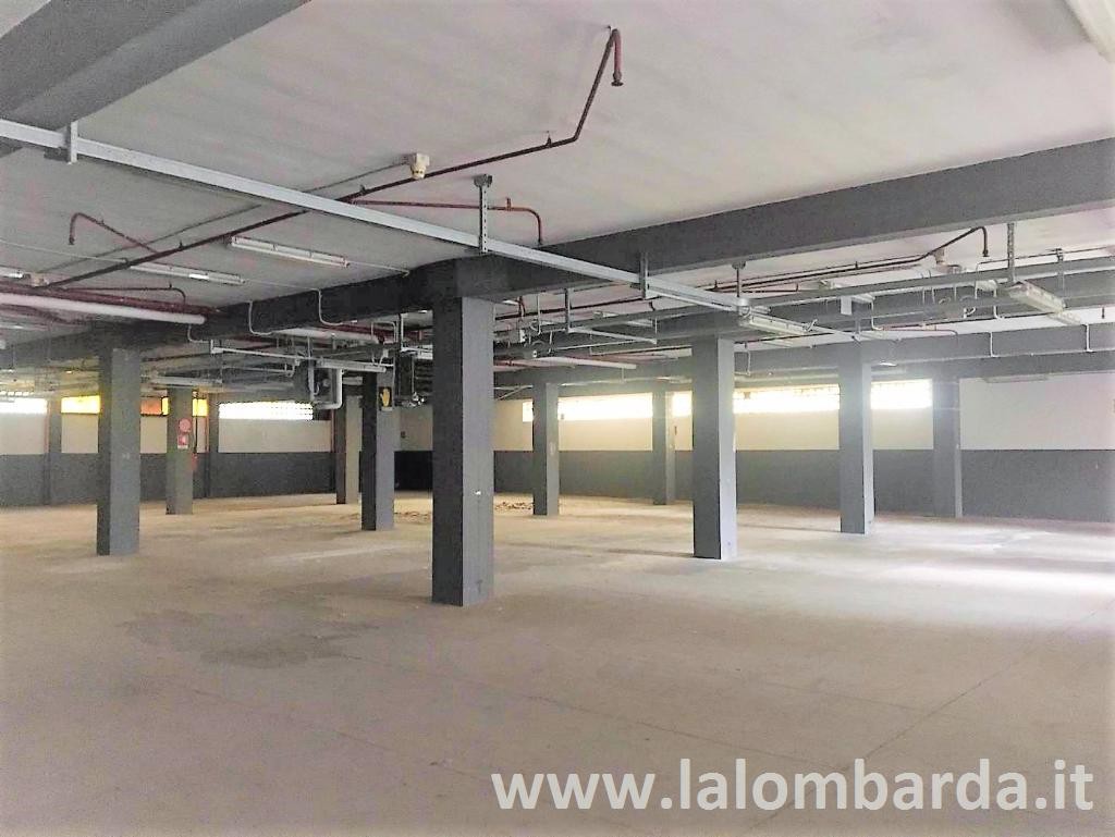 Capannone Commerciale MILANO vendita  BOVISA Via Bovisasca LA LOMBARDA TECNO IMMOBILIARE SRL
