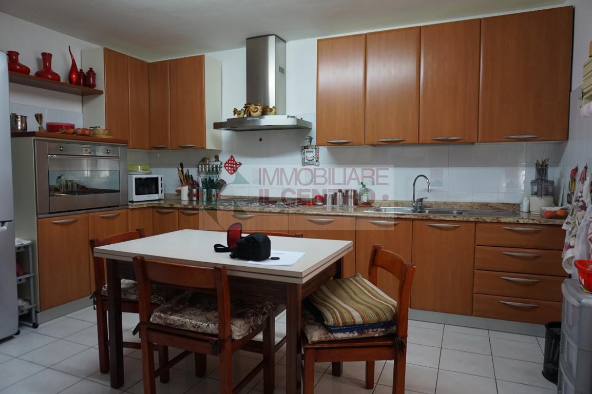 Villa Semi Indipendente CASTELNUOVO MAGRA vendita    IL CENTRO IMMOBILIARE snc di Stefano Santi