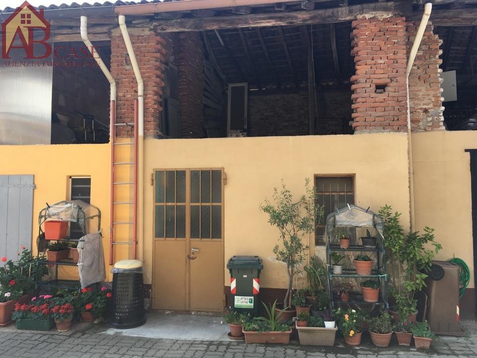 Villa Semi Indipendente GAMBOLÒ vendita   Via Mazzini Acquaotta Basilia Maria