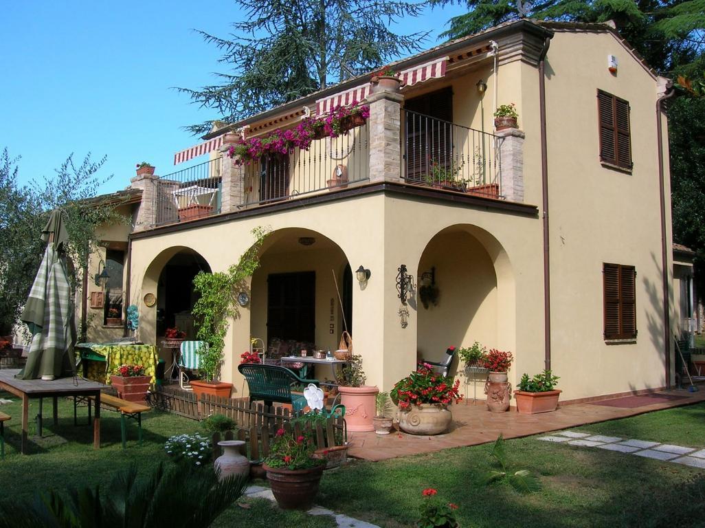 Vendesi villa a Cupra Marittima (AP)